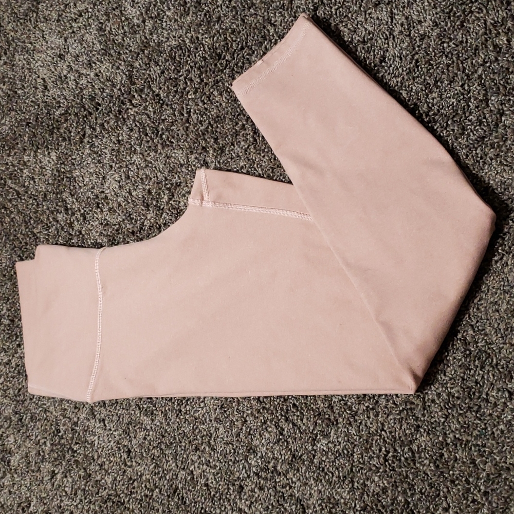 Fabletic Peach/Pink Leggings Size Medium